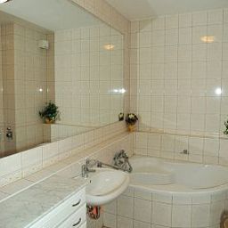 Badezimmer Gelencser Lakopark Fotos