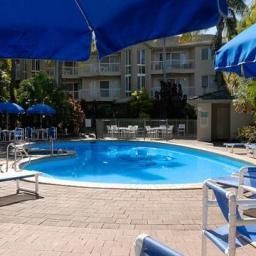 Pool Comfort Inn & Suites Mari Court Fotos