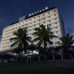 Exterior view Deville Salvador Fotos