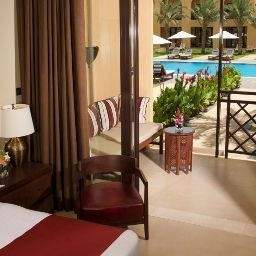 Room with balcony Tilal Liwa Fotos