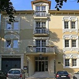 Фасад Öreg Miskolcz Hotel és Étterem Fotos