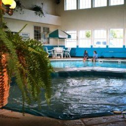 Pool Angel Inn Fotos