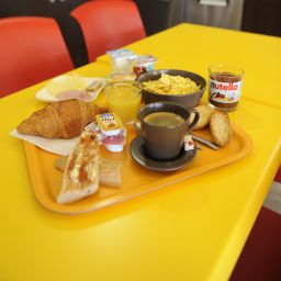 Buffet P’tit Dej-HOTEL Bordeaux Lormont Fotos