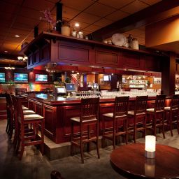 Bar Howard Johnson North Burnabys Boutique Hotel Fotos