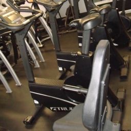 Wellness/fitness area Howard Johnson North Burnabys Boutique Hotel Fotos