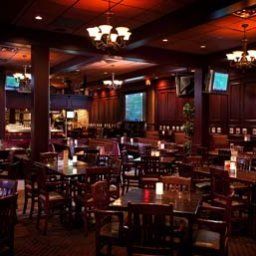 Restaurant Howard Johnson North Burnabys Boutique Hotel Fotos