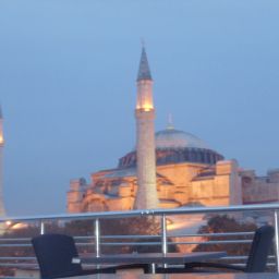 Terrasse ARES HOTEL SULTANAHMET Special Fotos