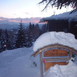Exterior view Haus Florian Kanzelhöhe Hütte Fotos