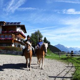  Bauernhof Abenteuer Baby u. Kinderbauernhof Hochzeigerblick Fotos