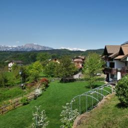 LE NOTE - Fam. Bonazza Bed & Breakfast Civezzano 