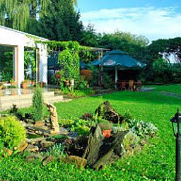 Jardin Dwór Wapowce Fotos