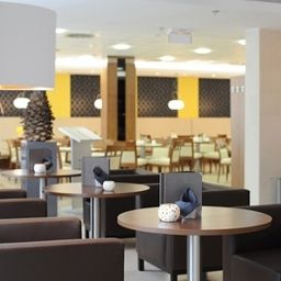 Hala ACHAT Premium Budapest Fotos