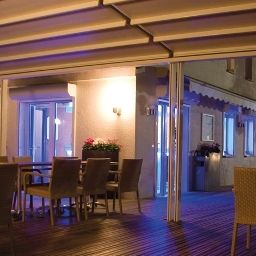 Терраса Park & Suites Village Mandelieu Fotos