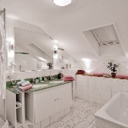 Bathroom Birnbacher Hof Hotel und Aparthotel Fotos