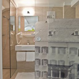 Cuarto de baño Basic Hotel Innsbruck Fotos