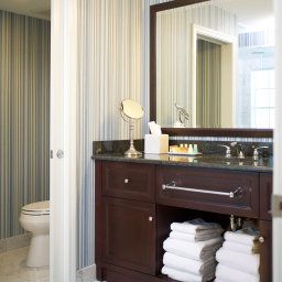  Newport Beach Hotel And Suites Fotos