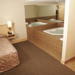 Suite LivINN Suites Fridley Fotos