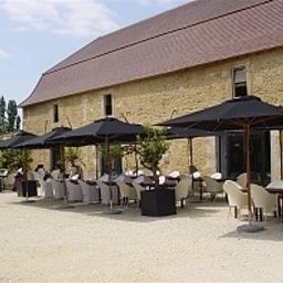 Terrasse Château les Merles Fotos