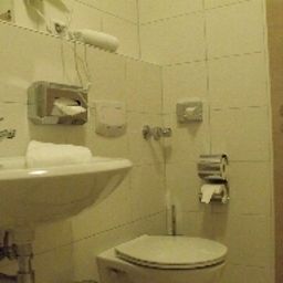 Bathroom Cityhotel Ahlen Garni Fotos