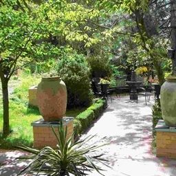 Jardin Grenzfall Fotos