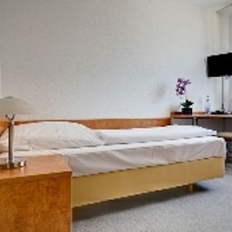  Zur Krone Fotos