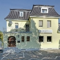 Vue extérieure Zur Krone Fotos