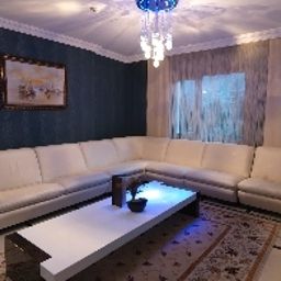 Hall Beynova Fotos