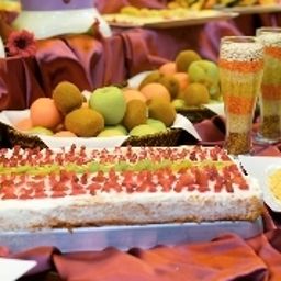Buffet Raymond Fotos