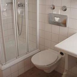 Bathroom Landhaus Post Fotos
