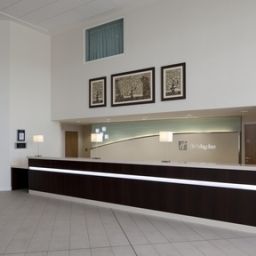 Hall Holiday Inn WINCHESTER Fotos