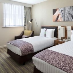 Habitación Holiday Inn WINCHESTER Fotos