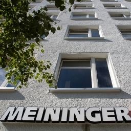 Фасад Meininger Mitte Fotos