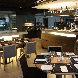 Restaurant Oakwood Apartment Trilliant Sukhumvit 18 Fotos