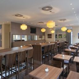 Restaurante Holiday Inn Express HAMBURG-ST. PAULI MESSE Fotos