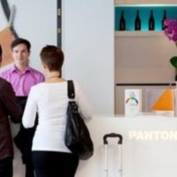 Reception The Pantone Fotos