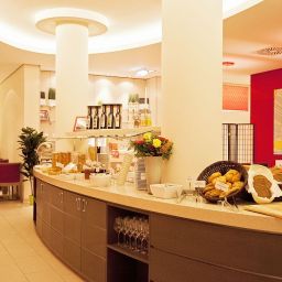 Buffet Ramada Encore Vienna City Center Fotos