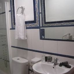 Cuarto de baño Vincent Van Gogh Hostal Fotos