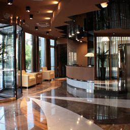 Halle Kristal Palace TonelliHotels Fotos