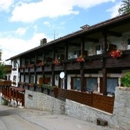 Außenansicht Berghof Fotos