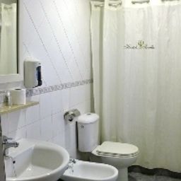 Camera da bagno Roma Hostal Fotos