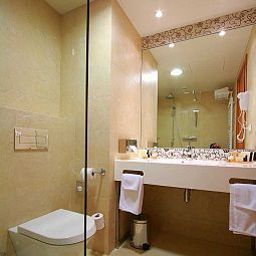 Zimmer Ramada Oradea Fotos