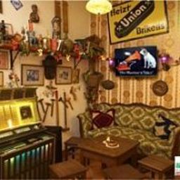 Bar Singender Wirt Fotos