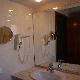 Bathroom D´Es Trajo Hostal Fotos