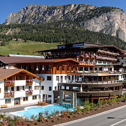 Vue extérieure Gran Baita Sporthotel Fotos