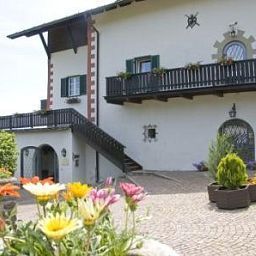 Außenansicht Wieserhof NaturHotel Fotos