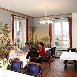 Salle du petit-déjeuner Le Savigny Logis Fotos