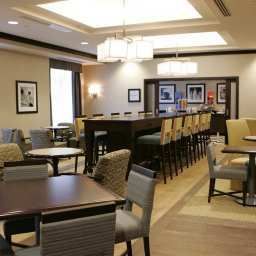 Hall Hmptn Inn Toronto Arprt Corp Ctr Fotos