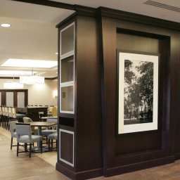 Hall Hmptn Inn Toronto Arprt Corp Ctr Fotos