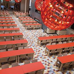 Salle du petit-déjeuner située dans le restaurant Stayokay Hostel Amsterdam Zeeburg Fotos