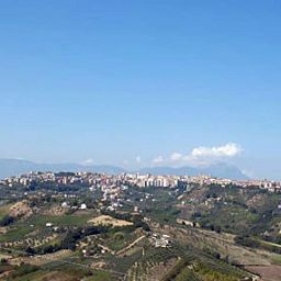Vue Il Dito e La Luna Fotos